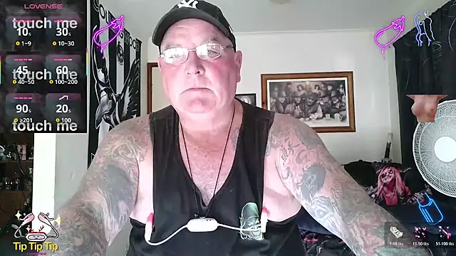 Chat XXX en directo de KINKYBLUEYES69