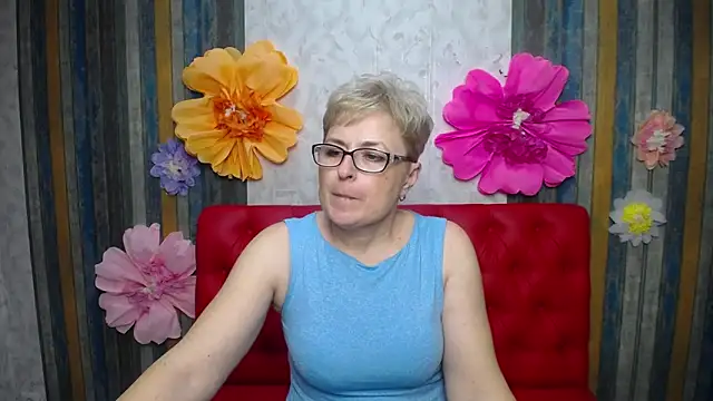 دردشة EmiliaGree الجنسية المباشرة