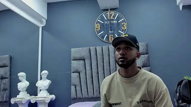 Robin_Rief élő XXX-chatje