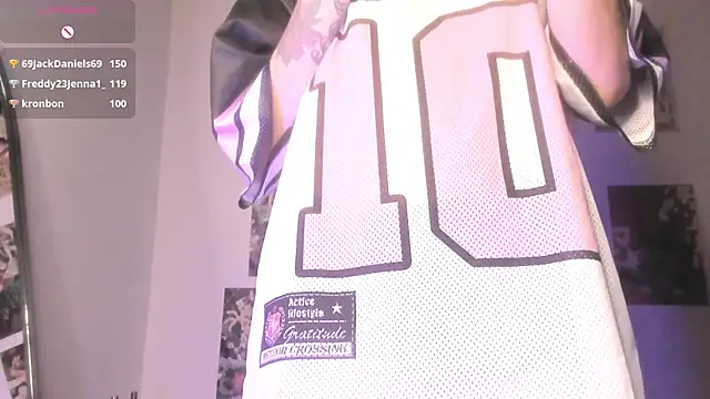 Živý XXX chat Luna-Chann