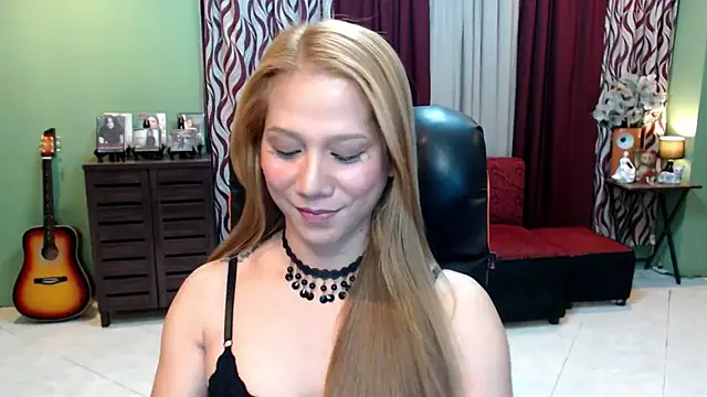 dreamgirlHILARYn Webbikameraesitys