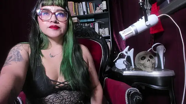 Chat XXX en directo de MeGoddesSara