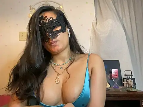 desigurl_iraa's Webcam Show