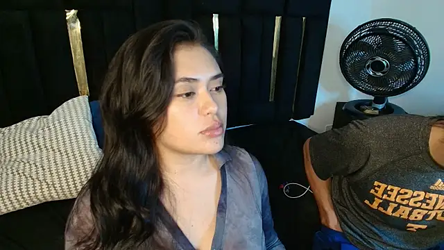 ThaisAdara24 Show in webcam