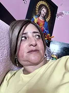 AlexadraJones3453 Adlı Modelin Canlı XXX Sohbeti