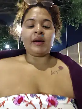 Chat +18 de Adina_Skaly ao vivo