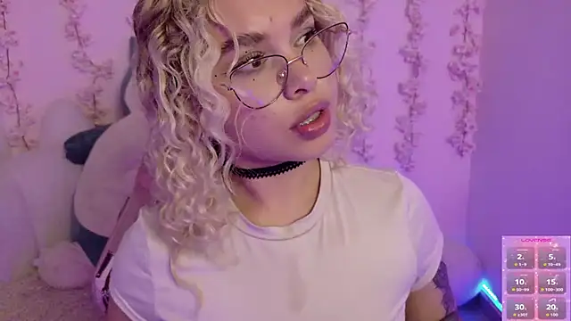 Chat XXX en directo de Haelycute