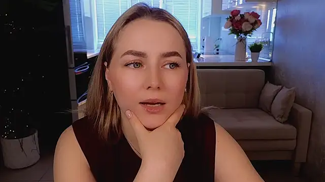 Mira_Mermayd Adlı Modelin Canlı XXX Sohbeti