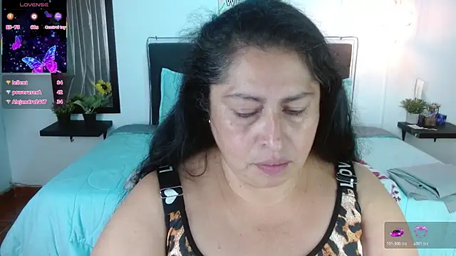 Chat XXX en directo de Keyla01_