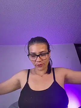 Živý XXX chat aurora_divine