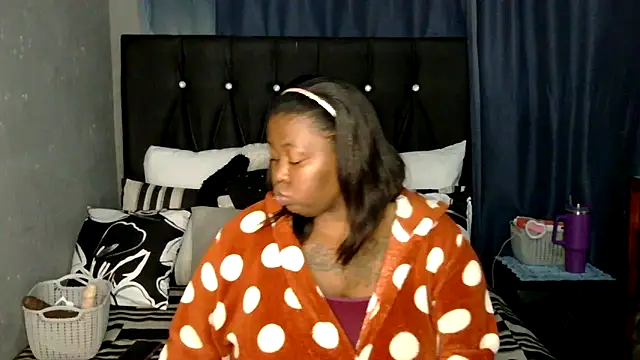 caramelbooty69 Live XXX-chat