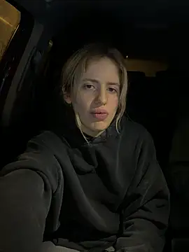 Holly-GlamourのライブXXXチャット