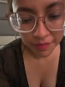 Alessandra-Mex92 Chat XXX in diretta