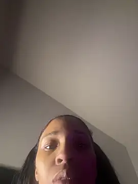 Chat XXX en directo de YeahhhitsBreezy