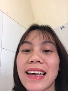 Sarahkiu's Live XXX Chat