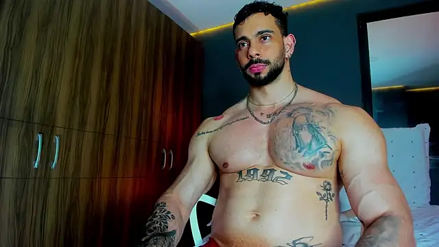 massimo_visconti: διαδικτυακό σόου στην κάμερα