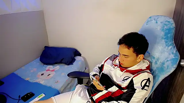 دردشة Mathias_twinkk الجنسية المباشرة