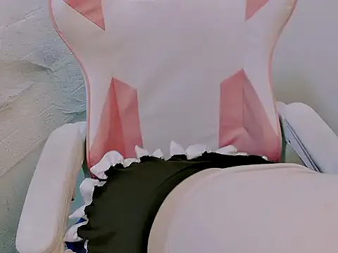 Alinee777 现场XXX聊天