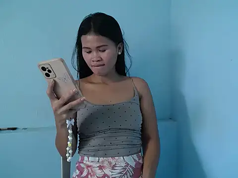 Andrea_Bloom19 Live XXX-Chat