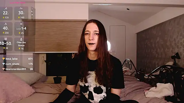 SilverMuse's Live XXX Chat