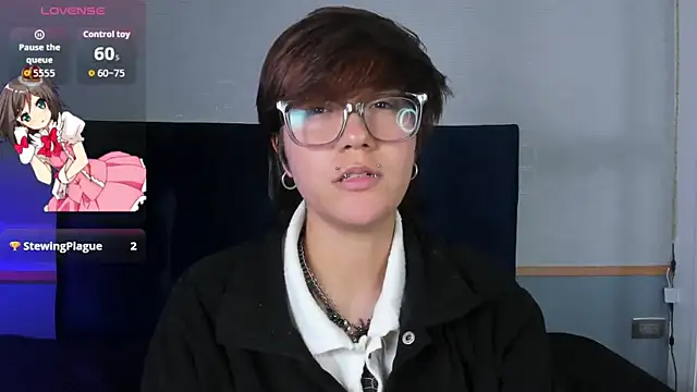 Tsuki_Maru Pertunjukan Webcam