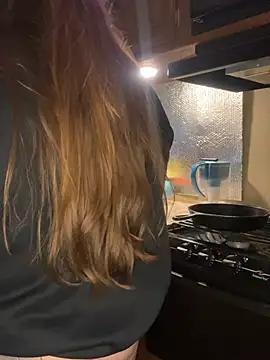 chellerayy's Webcam Show