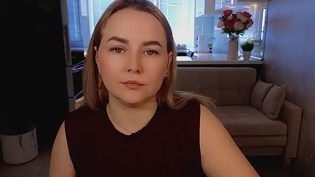 Mira_Mermayd's Live XXX Chat