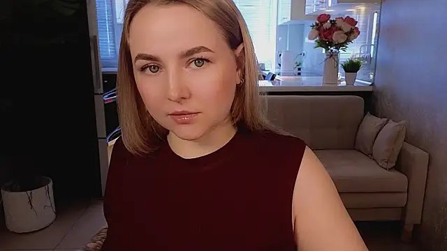 XXX chat uživo modela Mira_Mermayd