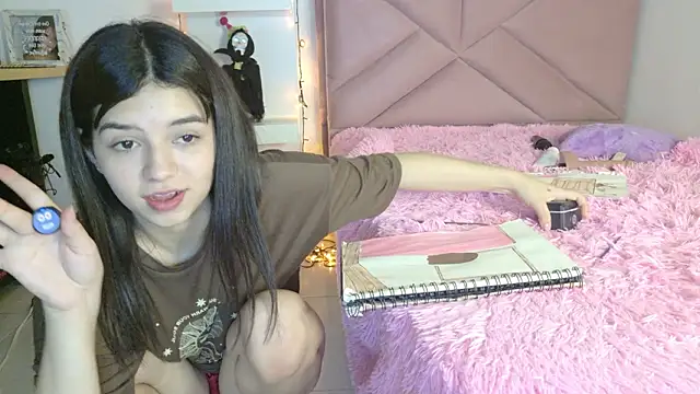 eva_sin18 Adlı Modelin Canlı XXX Sohbeti