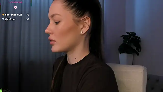 Aria_Mila's Live XXX Chat