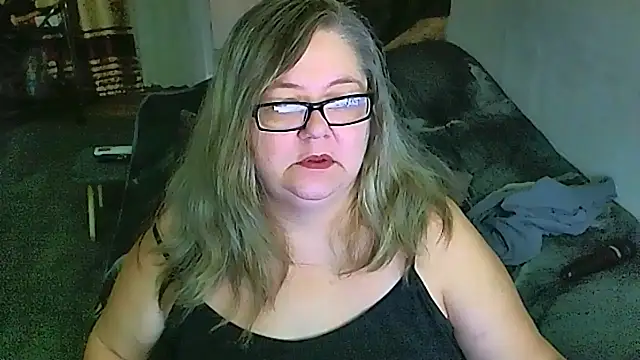 sex2 Adlı Modelin Canlı XXX Sohbeti