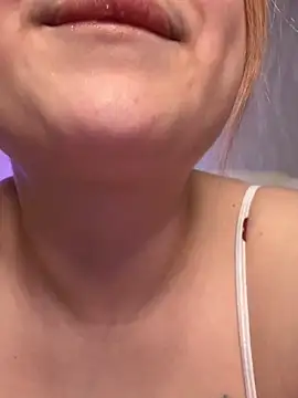 Chat +18 de KellyMoors ao vivo