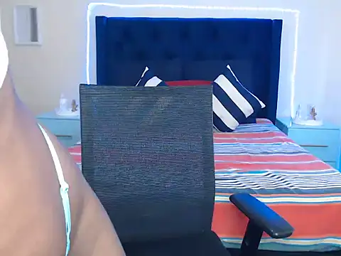 Chat XXX ao vivo de QUEENMANDYY