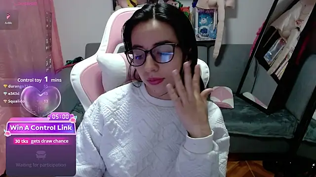 Maggie_Fox3 Adlı Modelin Canlı XXX Sohbeti