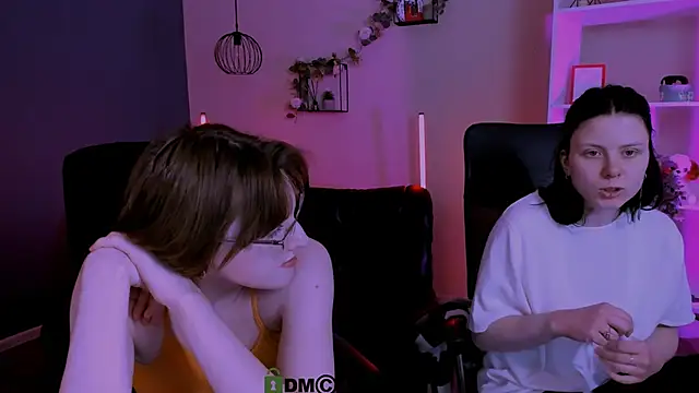 Онлайн чат XXX foxy_tease_