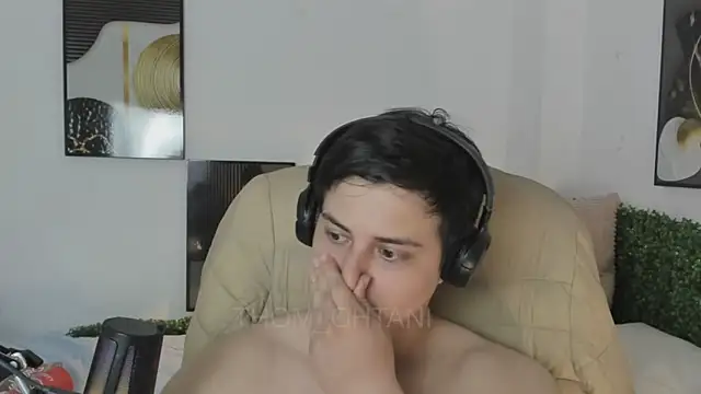 Thom_Ohtani Chat XXX in diretta