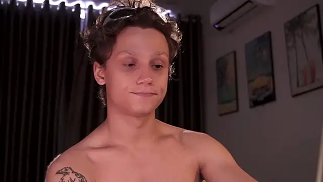 Nicky_nealのウェブカメラショー