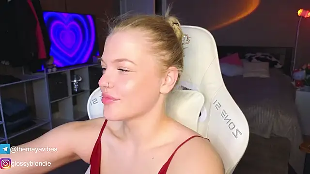 Онлайн чат XXX Maya_Rave