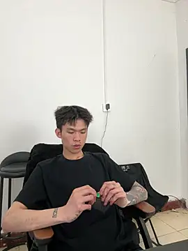 zzzzppp3 Chat XXX in diretta