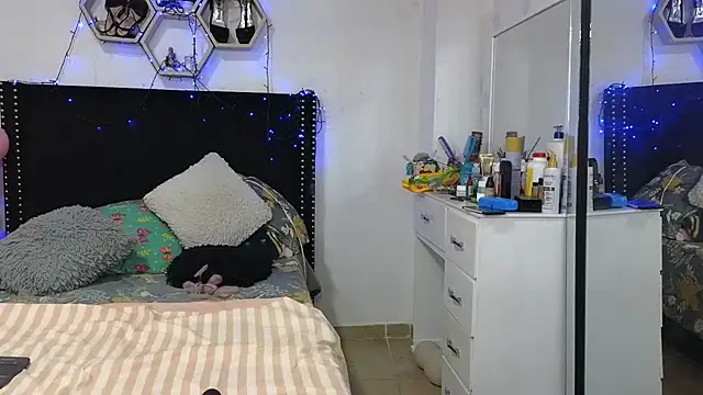 XXX chat uživo modela charlotte_077