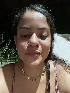 demonaughtyyy Adlı Modelin Canlı XXX Sohbeti