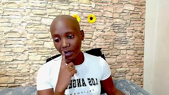 Živý XXX chat EbonyOlive69