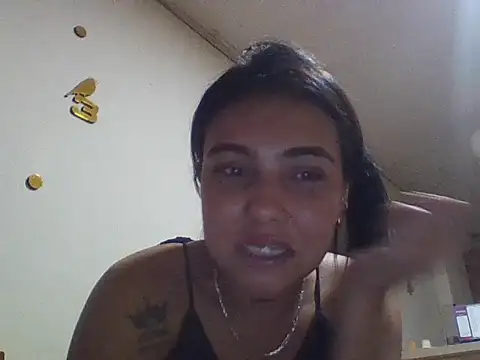 EmmaSplycer02 Chat XXX in diretta