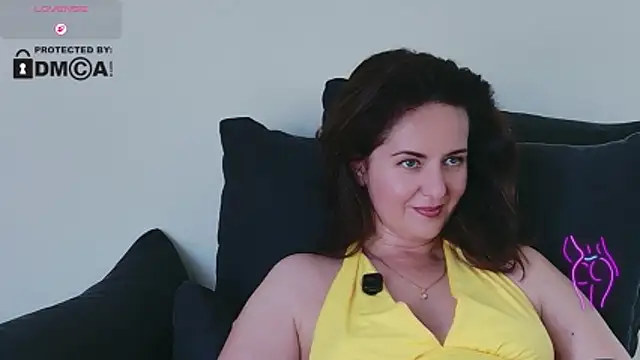 دردشة Witch_in_Velvet الجنسية المباشرة