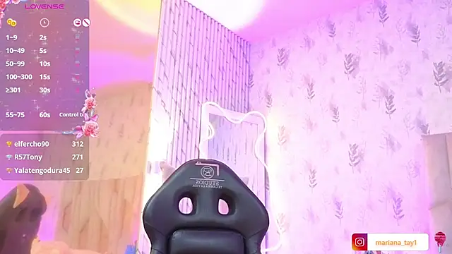 Онлайн чат XXX MARIANA_TAY1