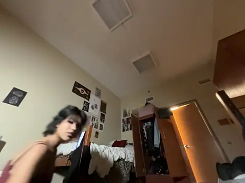 petitelatinateen's Webcam Show