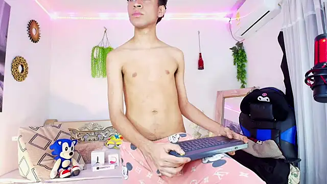 XXX chat uživo modela huge_armound