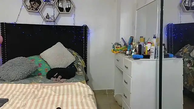 Chat XXX Live charlotte_077