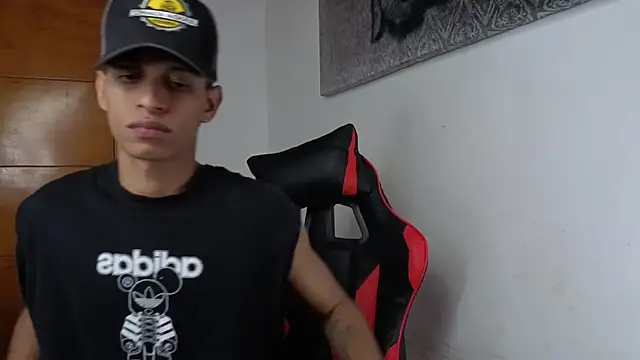 sung_yol Adlı Modelin Web Kamerası Şovu