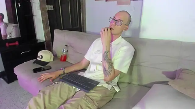 Vlad__night Chat XXX live